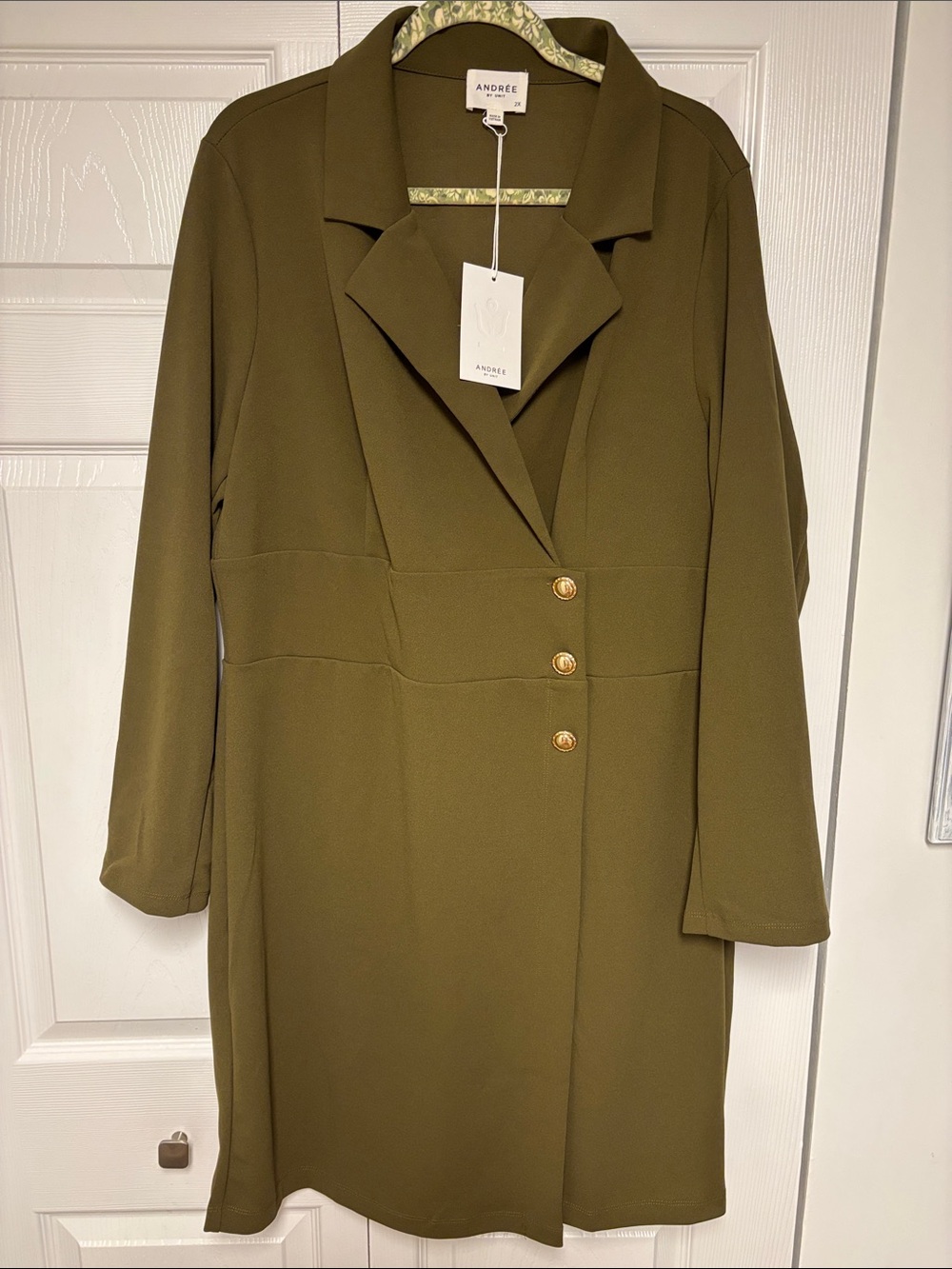 Andree by Unit Olive Long Sleeve Button Front Dress